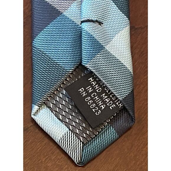 Bill Robinson Hand Made 100% Polyester Men’s Neck Tie Made In China - Picture 7 of 9